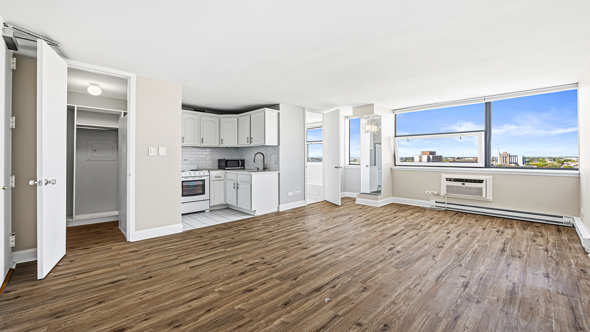 3110 N Sheridan Road 1807