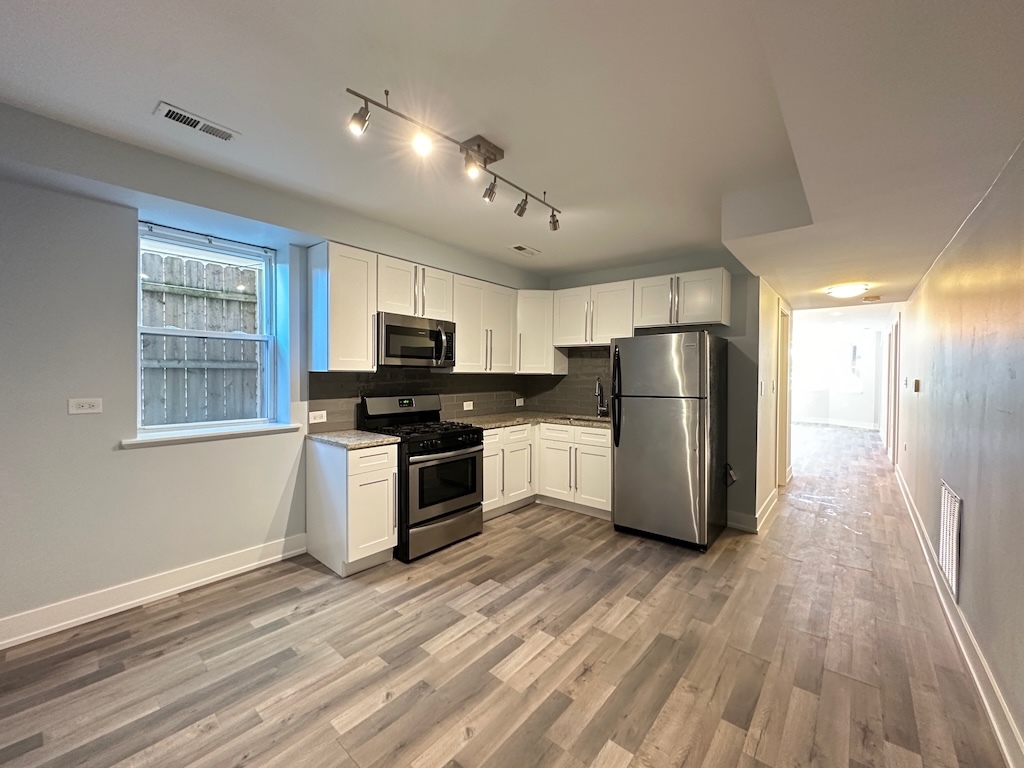 4148 W Cermak Road GARDEN