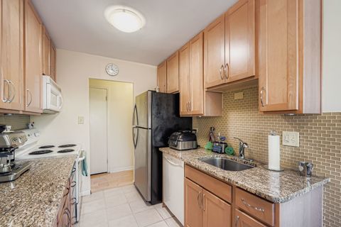 Tiny photo for 7033 N Kedzie Avenue #1004, Chicago, IL 60645 (MLS # 12528850)
