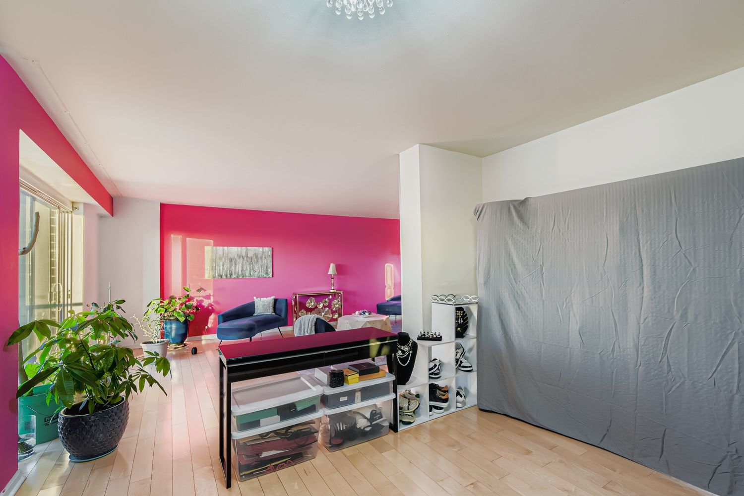 7033 N Kedzie Avenue 1004