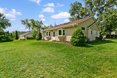 Tiny photo for 7721 Stevens Street, Darien, IL 60561 (MLS # 12743051)