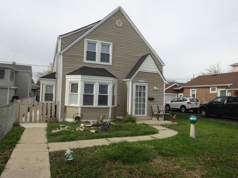 A home in Schiller Park