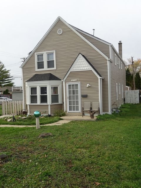 A home in Schiller Park