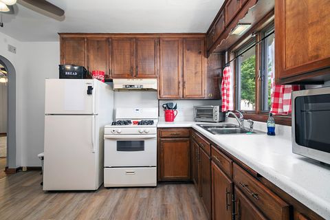 Tiny photo for 154 S Fulton Avenue, Bradley, IL 60915 (MLS # 12428105)