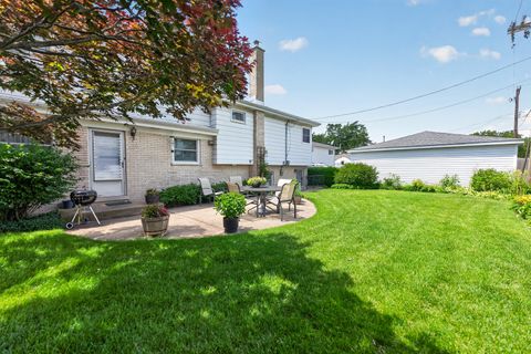 Tiny photo for 89 S Clarendon Avenue, Addison, IL 60101 (MLS # 12683541)