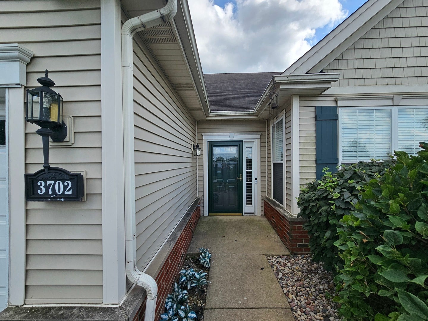 3702 Clubhome Lane