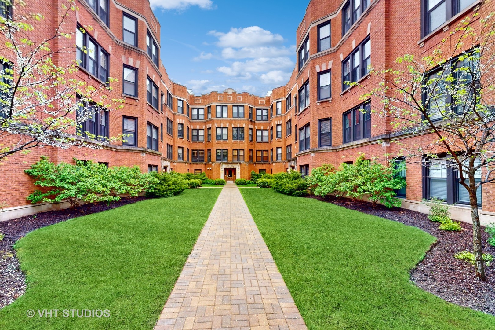 1114 W Pratt Boulevard 3S