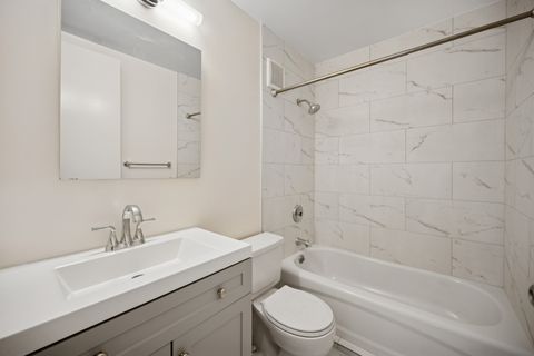 Tiny photo for 2020 ST. JOHNS Avenue #208, Highland Park, IL 60035 (MLS # 12579039)