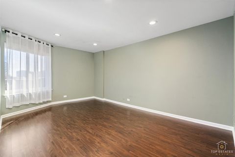 Tiny photo for 5450 Astor Lane #415, Rolling Meadows, IL 60008 (MLS # 12580173)