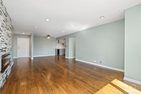 Tiny photo for 5450 Astor Lane #415, Rolling Meadows, IL 60008 (MLS # 12580173)