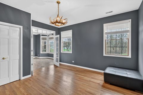 Tiny photo for 412 Rainbow Drive, Sleepy Hollow, IL 60118 (MLS # 12611397)