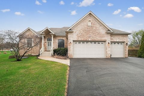 Photo of 412 Rainbow Drive, Sleepy Hollow, IL 60118 (MLS # 12611397)