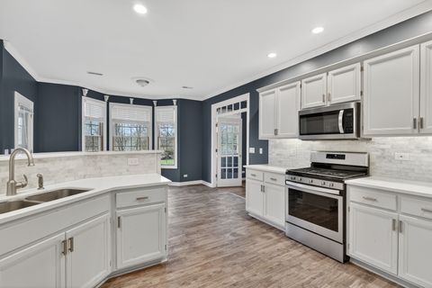 Tiny photo for 412 Rainbow Drive, Sleepy Hollow, IL 60118 (MLS # 12611397)