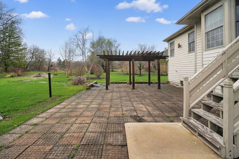 Tiny photo for 412 Rainbow Drive, Sleepy Hollow, IL 60118 (MLS # 12611397)