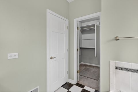 Tiny photo for 412 Rainbow Drive, Sleepy Hollow, IL 60118 (MLS # 12611397)