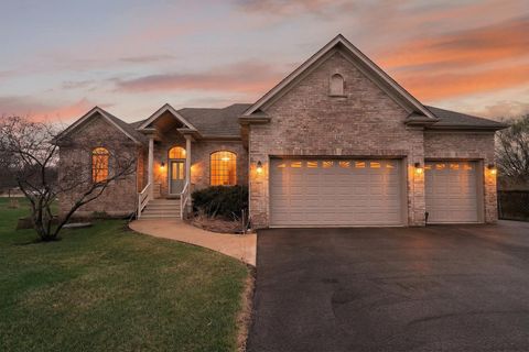 Tiny photo for 412 Rainbow Drive, Sleepy Hollow, IL 60118 (MLS # 12611397)