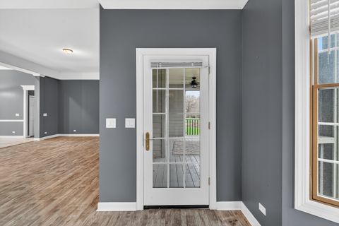 Tiny photo for 412 Rainbow Drive, Sleepy Hollow, IL 60118 (MLS # 12611397)