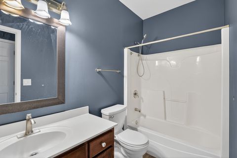 Tiny photo for 412 Rainbow Drive, Sleepy Hollow, IL 60118 (MLS # 12611397)