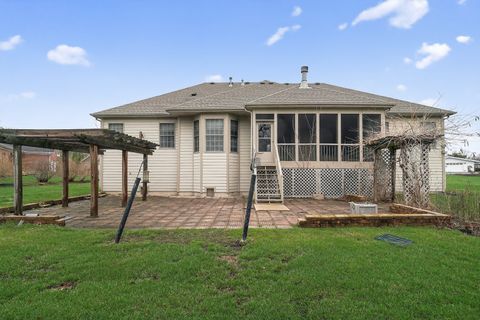 Tiny photo for 412 Rainbow Drive, Sleepy Hollow, IL 60118 (MLS # 12611397)