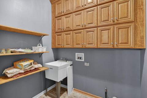 Tiny photo for 412 Rainbow Drive, Sleepy Hollow, IL 60118 (MLS # 12611397)