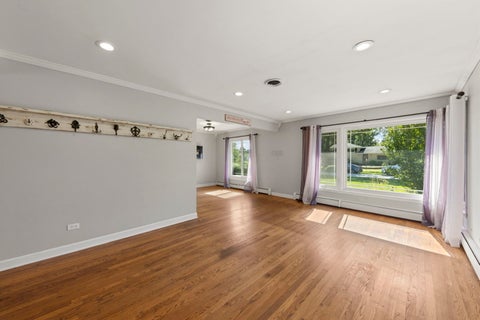 Tiny photo for 6908 W Edgewood Road, Palos Heights, IL 60463 (MLS # 12778996)