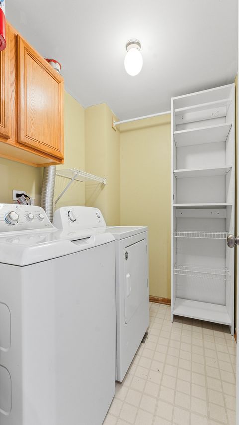 Tiny photo for 2060 Crossing Court, Lombard, IL 60148 (MLS # 12637746)