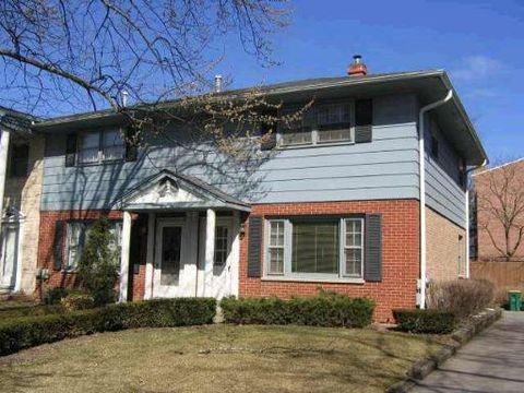 1697 Winnetka Avenue Northfield IL 60093