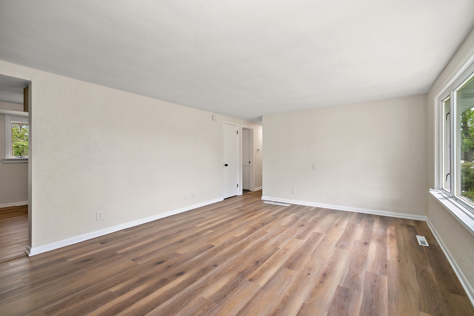 988 Spruce Lane