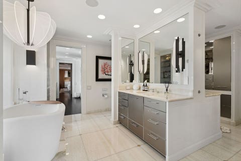 Tiny photo for 1540 N Lake Shore Drive #8N, Chicago, IL 60610 (MLS # 12689371)