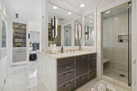 Tiny photo for 1540 N Lake Shore Drive #8N, Chicago, IL 60610 (MLS # 12689371)