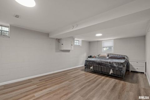 Tiny photo for 15 RIVERVIEW Lane, Bettendorf, IA 52722 (MLS # QC4265995)