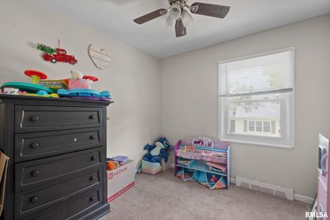 Tiny photo for 15 RIVERVIEW Lane, Bettendorf, IA 52722 (MLS # QC4265995)