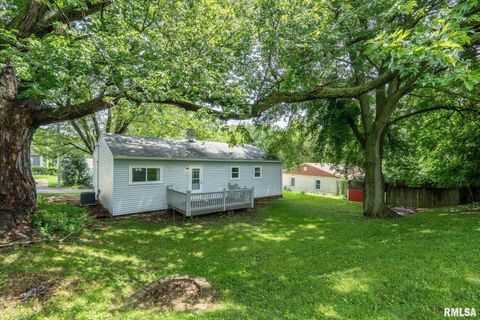 Tiny photo for 15 RIVERVIEW Lane, Bettendorf, IA 52722 (MLS # QC4265995)