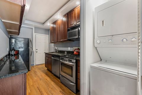 Tiny photo for 945 W GORDON Terrace #2W, Chicago, IL 60613 (MLS # 12485243)