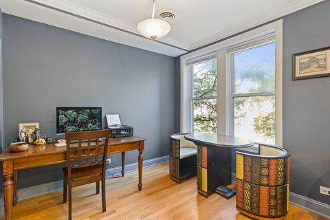 Tiny photo for 945 W GORDON Terrace #2W, Chicago, IL 60613 (MLS # 12485243)