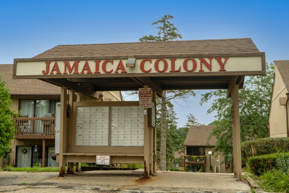 26 Jamaica Colony 3