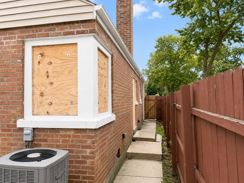 Tiny photo for 4601 S Leclaire Avenue, Chicago, IL 60638 (MLS # 12719337)