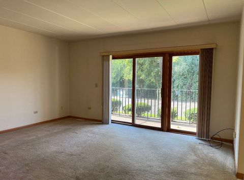 Tiny photo for 10228 Southwest Highway #1C, Chicago Ridge, IL 60415 (MLS # 12491190)