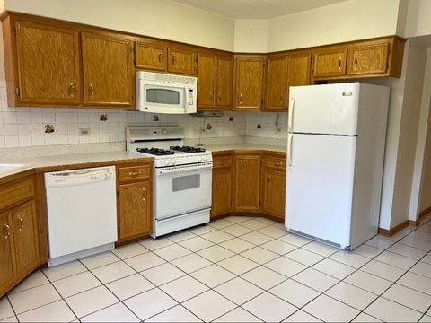 Tiny photo for 10228 Southwest Highway #1C, Chicago Ridge, IL 60415 (MLS # 12491190)