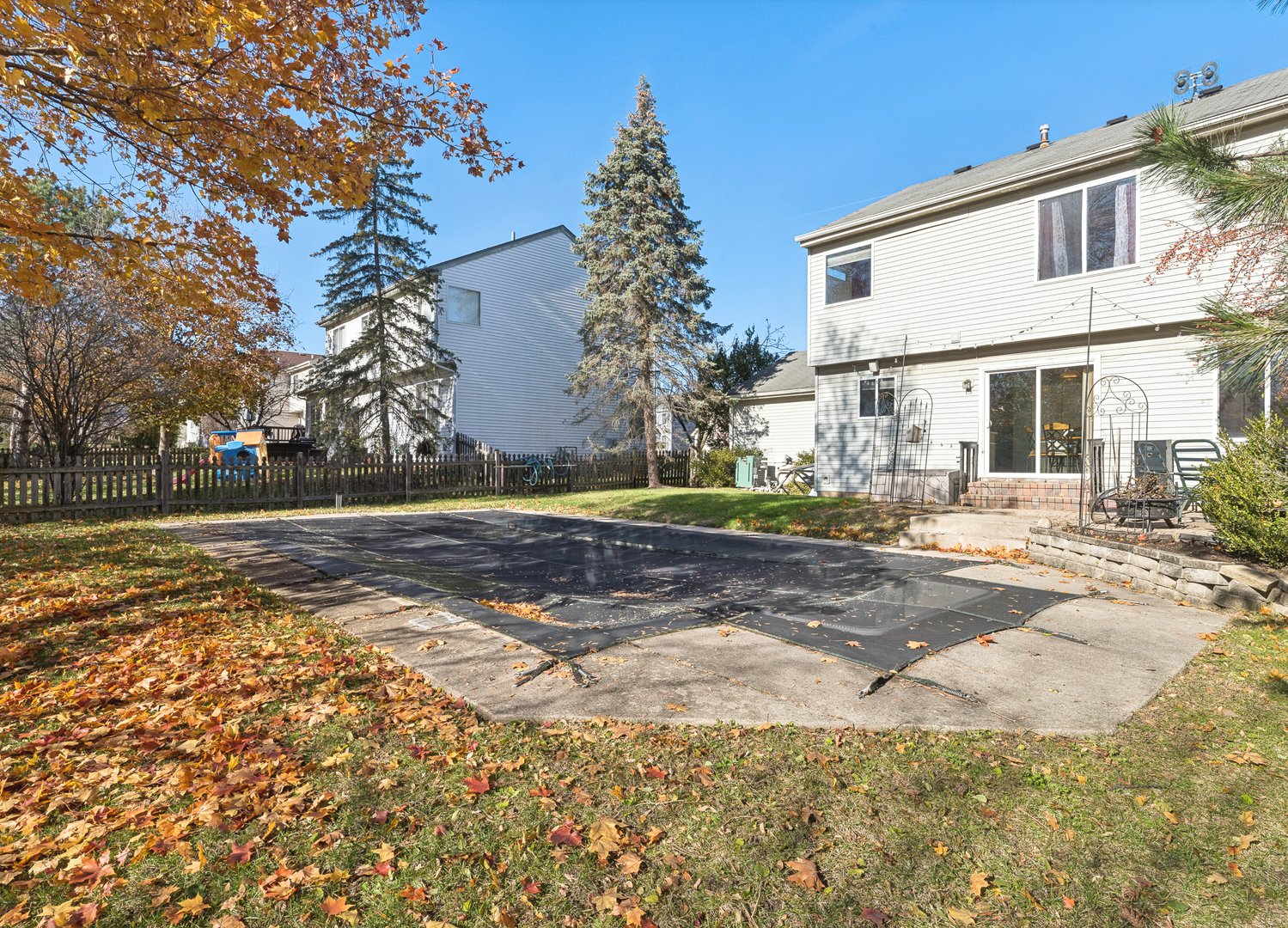 Lake Villa, Illinois 60046, United States, 4 Bedrooms Bedrooms, ,3 BathroomsBathrooms,Residential,Active,244281