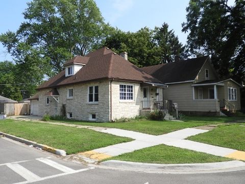 Tiny photo for 1301 Park Avenue, North Chicago, IL 60064 (MLS # 12431652)