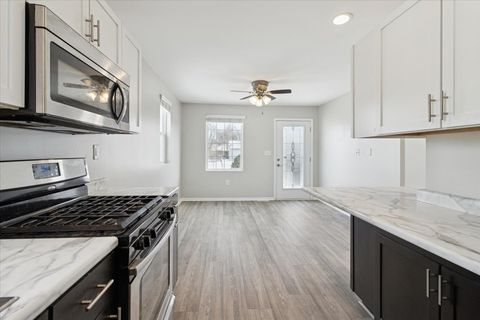 Tiny photo for 609 Trenton Avenue, Rockford, IL 61102 (MLS # 12551507)