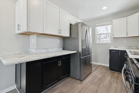 Tiny photo for 609 Trenton Avenue, Rockford, IL 61102 (MLS # 12551507)