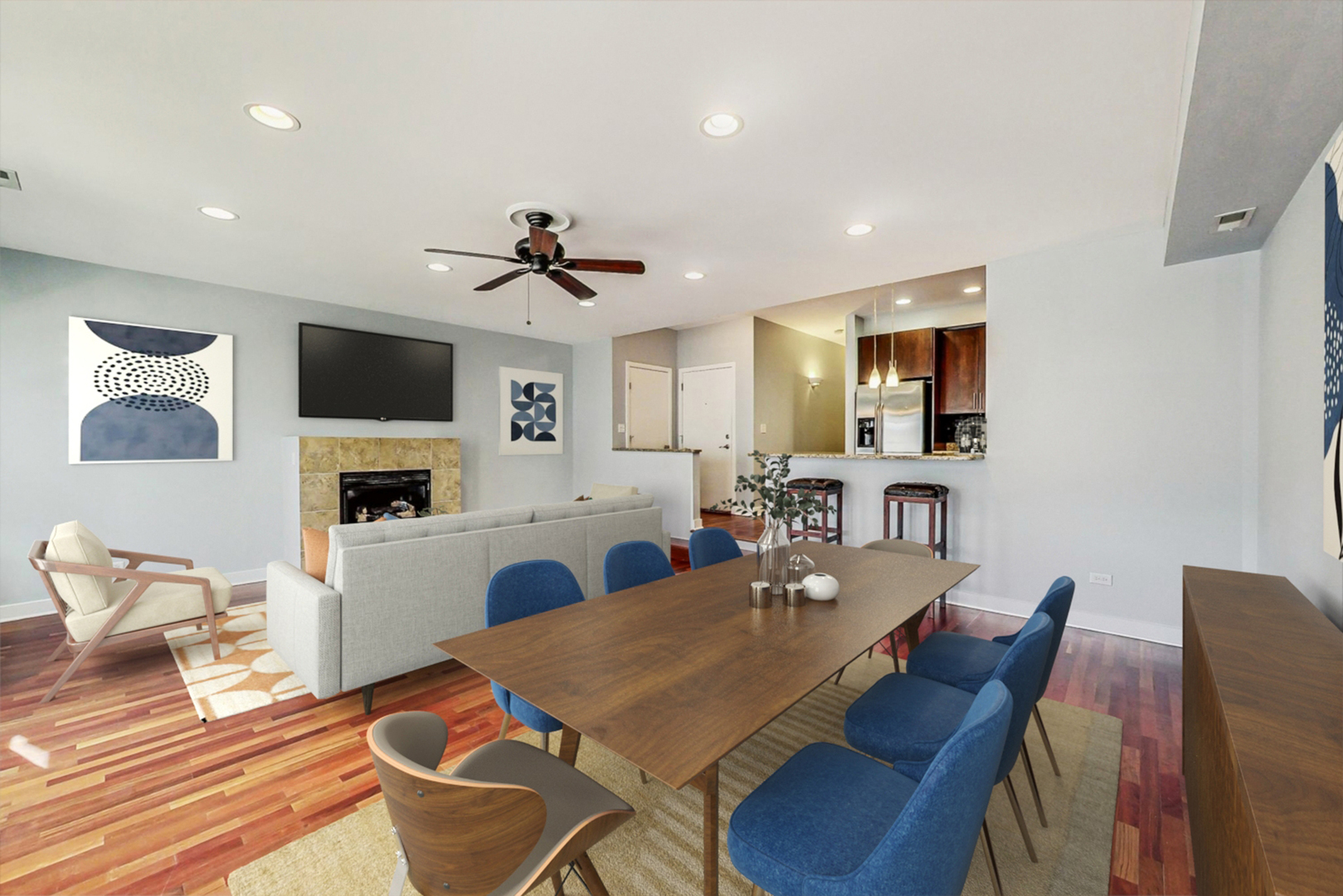 1238 N Milwaukee Avenue 2