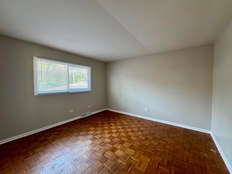 Tiny photo for 4230 Barry Lane, Oak Forest, IL 60452 (MLS # 12493489)