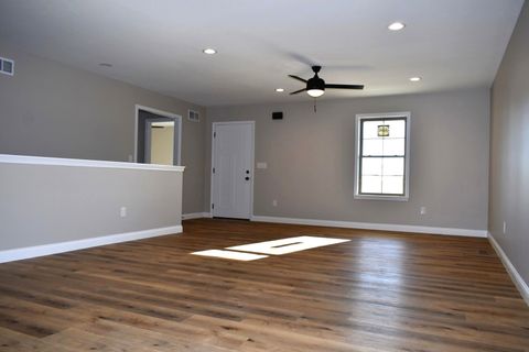 Tiny photo for 180 S Oak Street, El Paso, IL 61738 (MLS # 12467316)