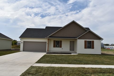 Photo of 180 S Oak Street, El Paso, IL 61738 (MLS # 12467316) Photo of 180 S Oak Street, El Paso, IL 61738 (MLS # 12467316)