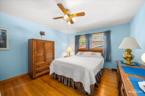 Tiny photo for 45 Concord Avenue, South Elgin, IL 60177 (MLS # 12628649)