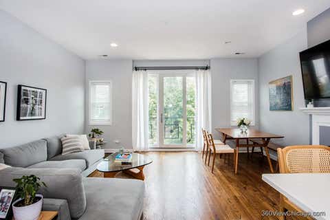 Tiny photo for 1534 N BOSWORTH Avenue #3, Chicago, IL 60642 (MLS # 12724217)