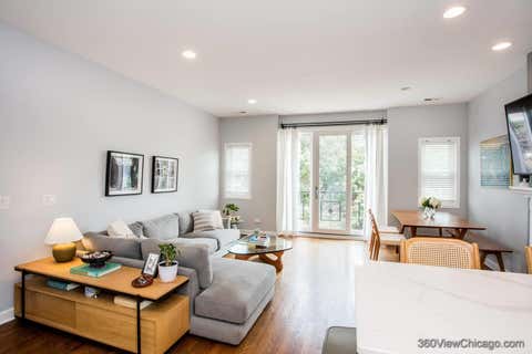 Tiny photo for 1534 N BOSWORTH Avenue #3, Chicago, IL 60642 (MLS # 12724217)